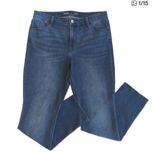 Old Navy Women's Straight Leg Jeans in Deep Blue